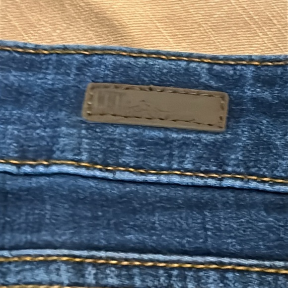 Kut from the Kloth jeans (2) - Picture 4 of 12